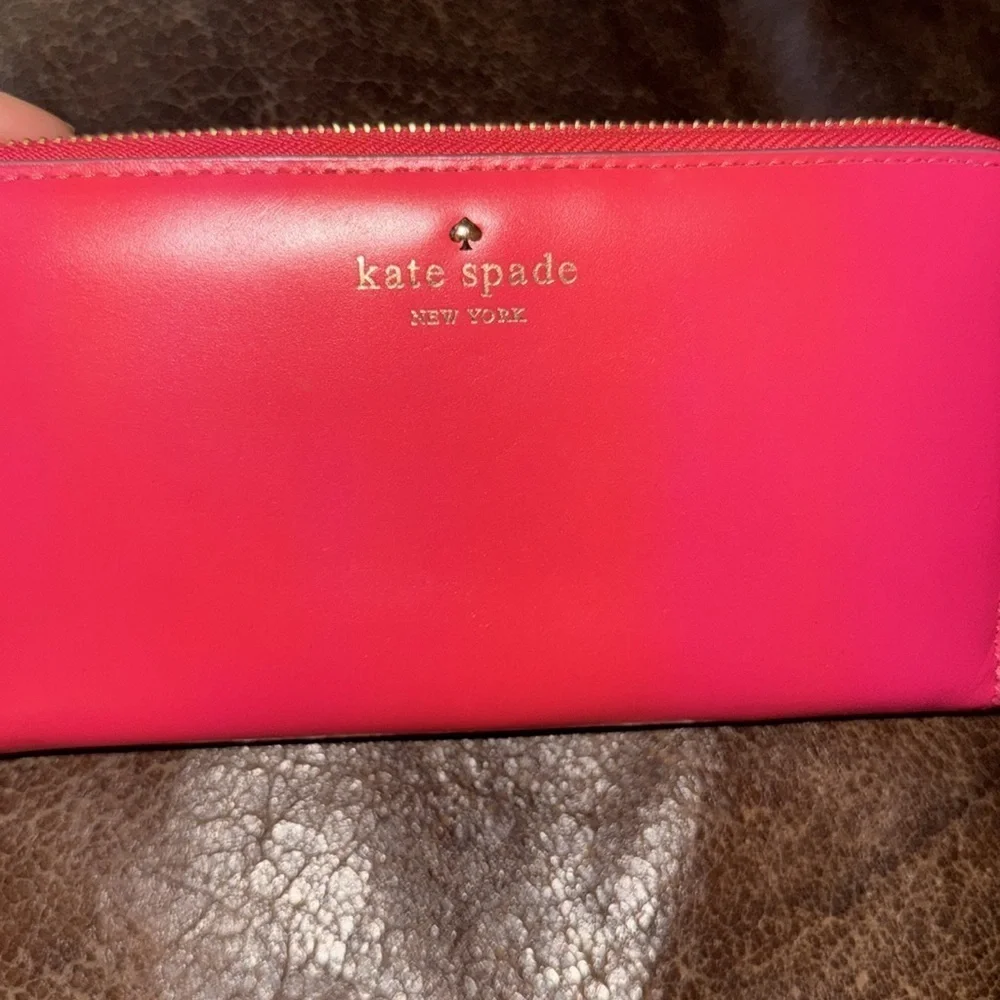 Kate Spade Pink Long Zippy leather Wallet brand new